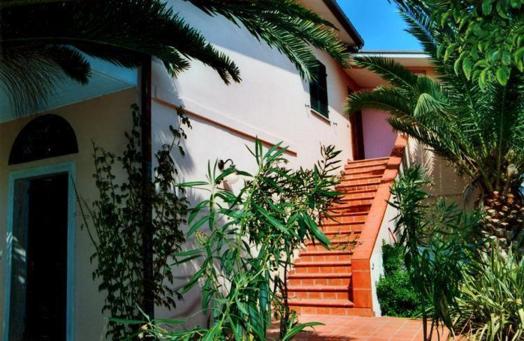 Bed&Breakfast Giardino Agritourist Controguerra Zewnętrze zdjęcie